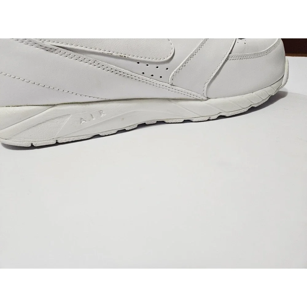 Nike Air Essential Mens Athletic Shoes Size 12‎ Crisp White Uncreased